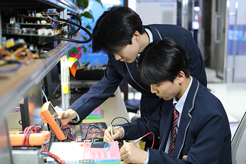 孩子分数很差初三毕业该上什么学校？